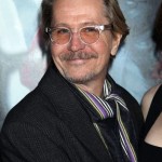 Read more about the article Gary Oldman Reads From “Soulacoaster” By R. Kelly