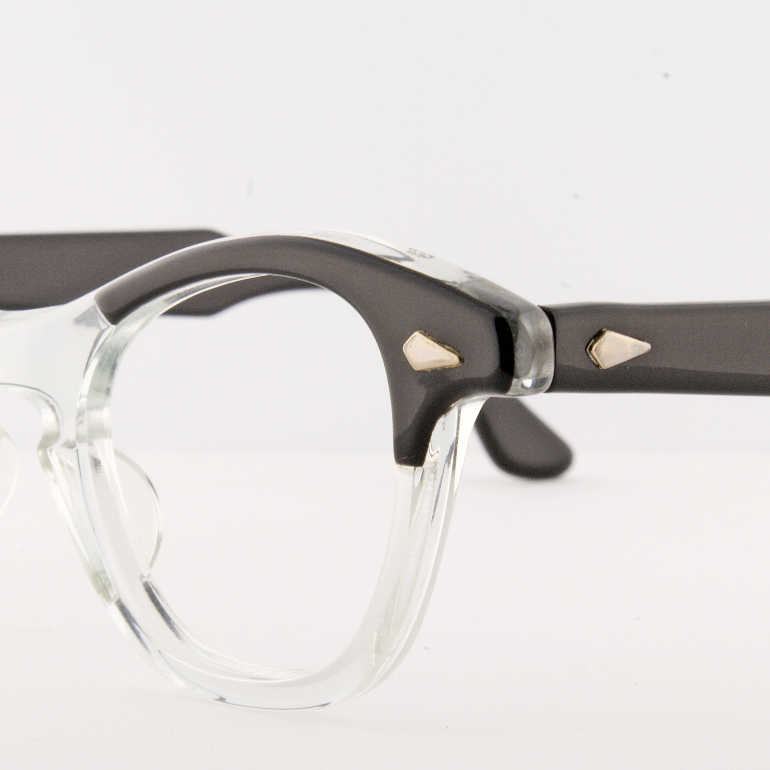 通常は1-2日で出荷可能です希少 50's VINTAGE TART OPTICAL Leading Liz