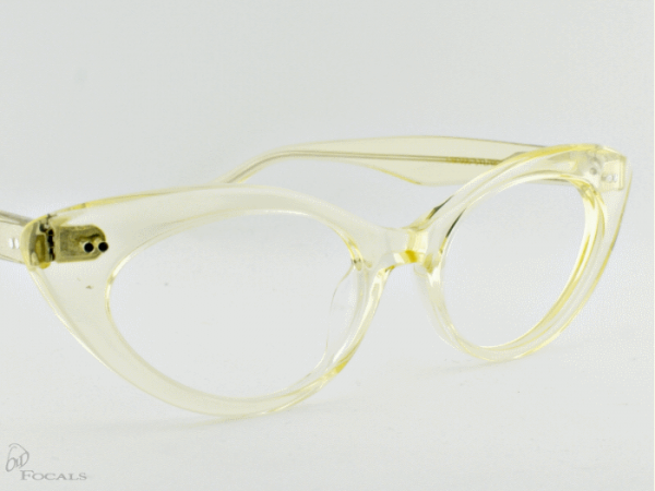 Old Focals Eyewear Design - Kim - Chardonnay 02