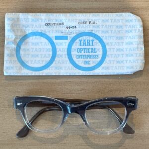 Vintage 1960s NOS Tart Countdown Eyeglass Frames in Gray Fade 44-24